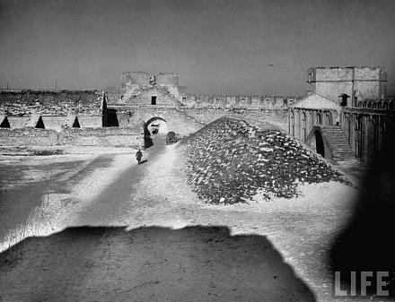     
: Old fort of Tighina on the Bessarabian_February 1940.jpg
: 777
:	174.1 
ID:	6176